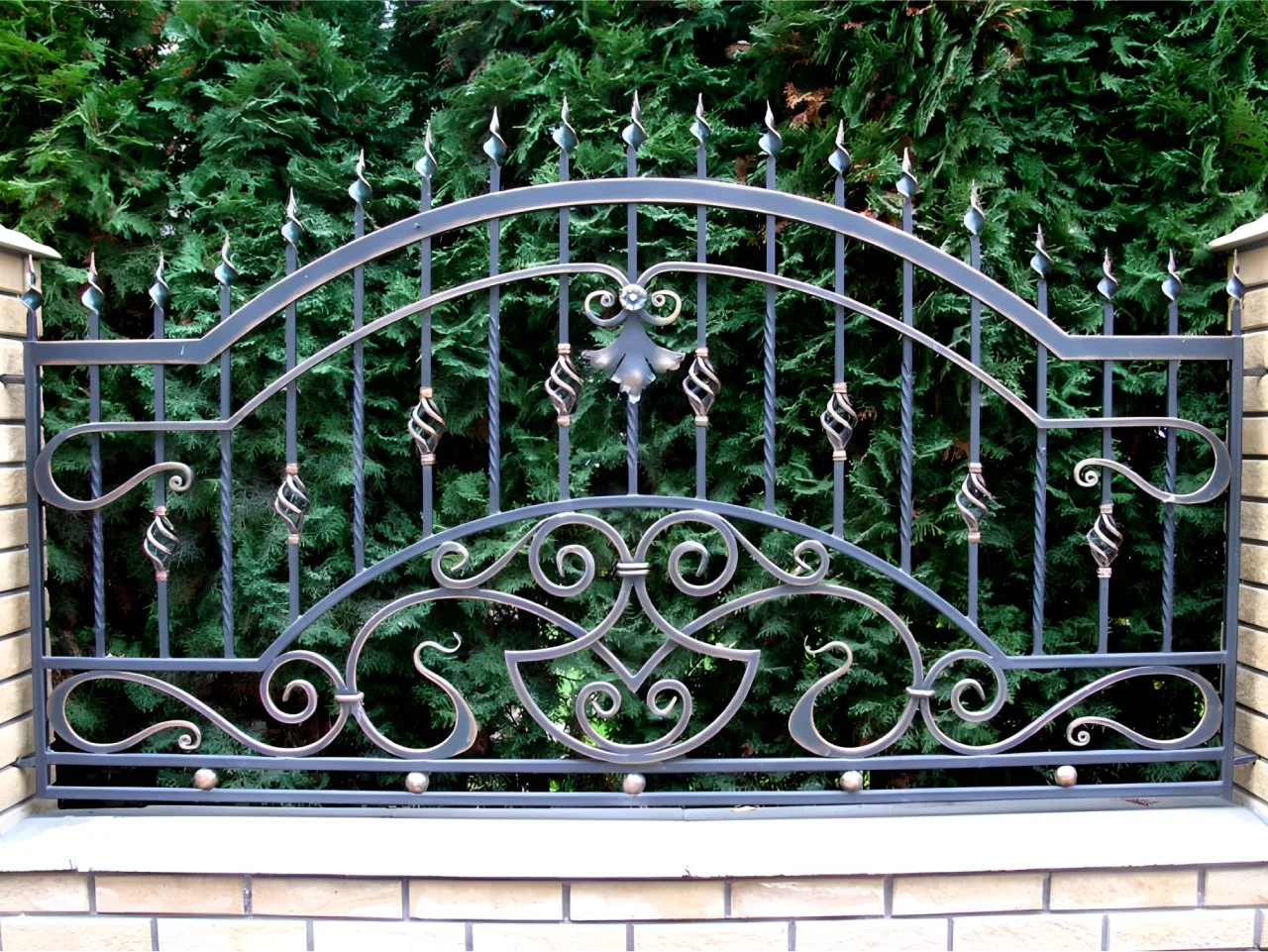 Przęsło Ogrodzeniowe Kute - Wzór Roślinny