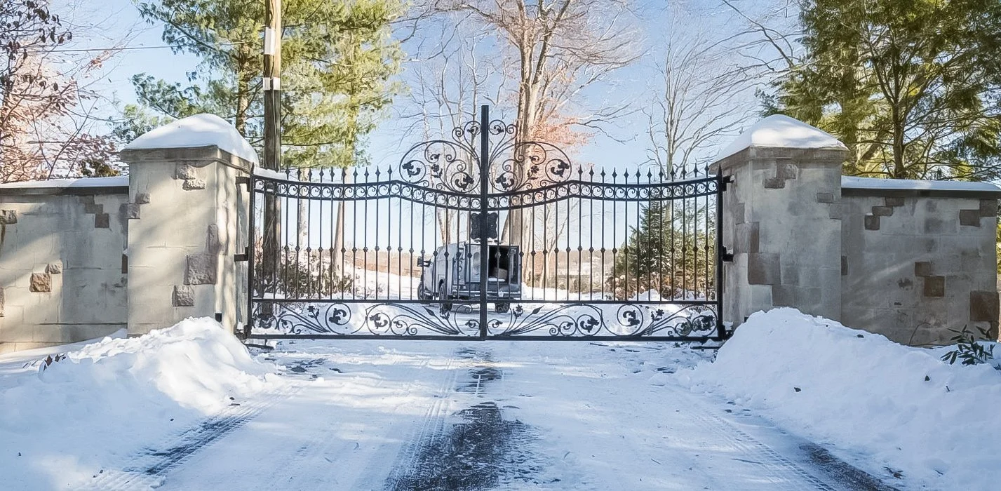 Reprezentacyjna brama kuta - Luksus zima