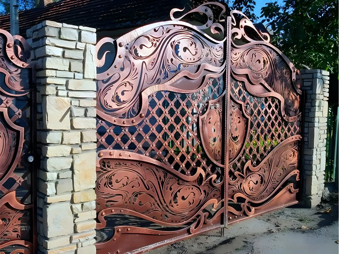 Rezydencjonalna brama kuta - Pełny widok