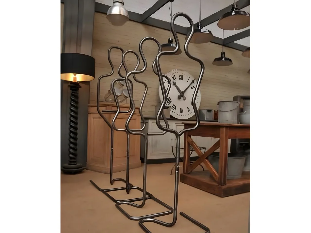 Rzeźba 'Postacie' - Aranżacja wnętrza