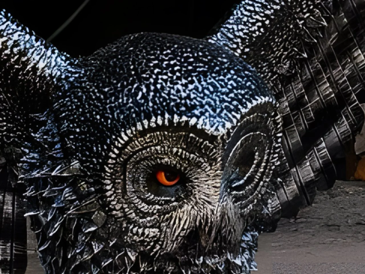 Rzeźba Sowa - Detal głowy i oczy