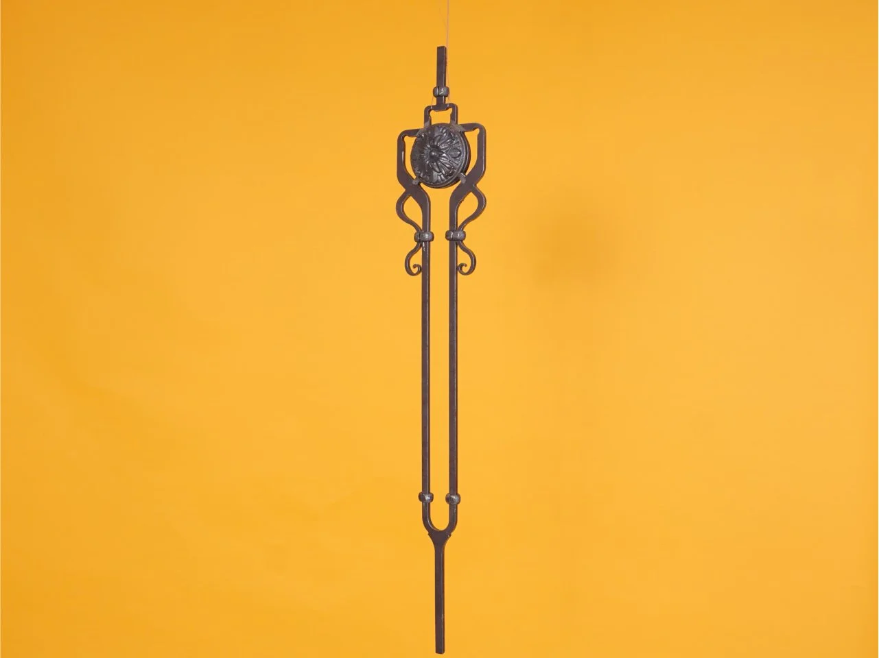 Secesyjna tralka kuta z rozetą Floral