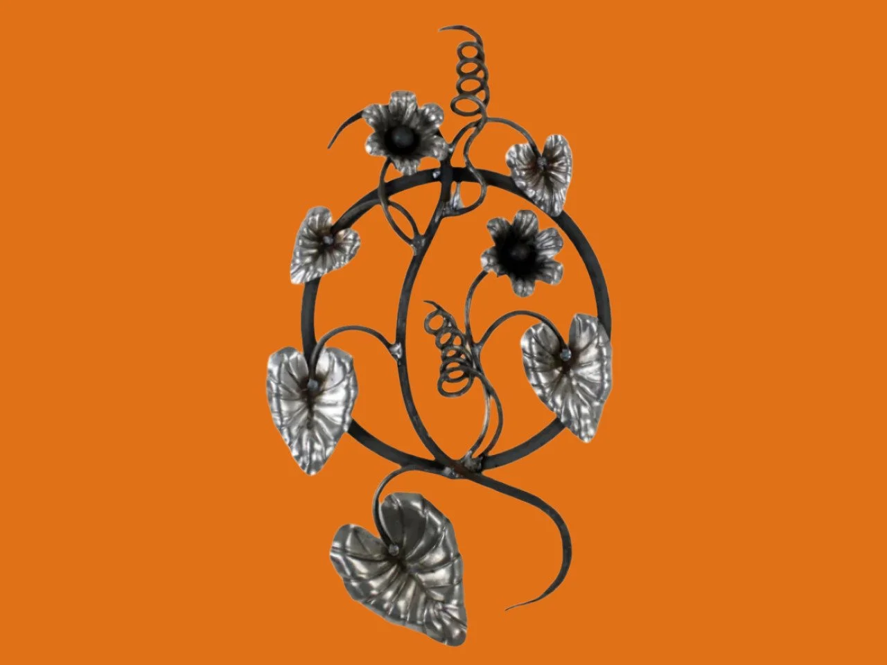 Srebrzona winorośl - Detal kowalski