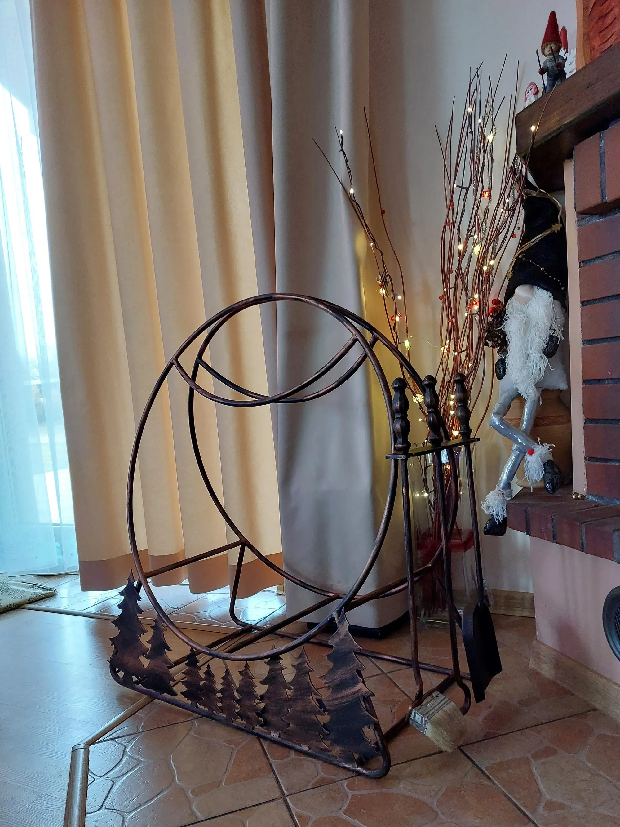 Stojak kominkowy z kutej stali - Motyw naturalny