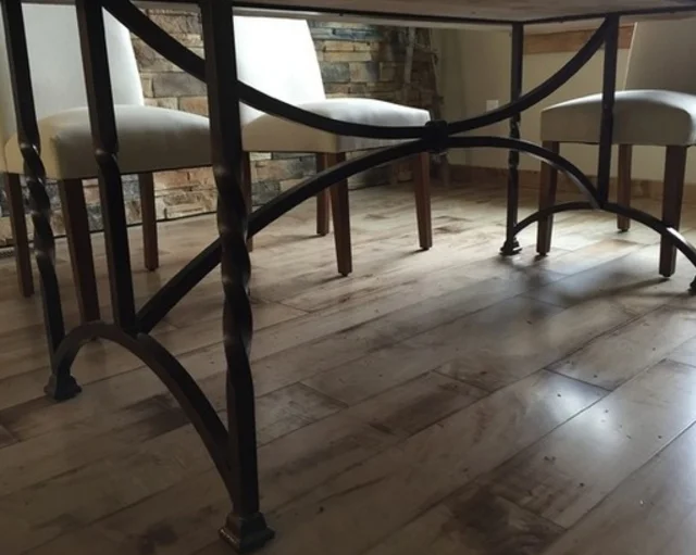 Stół Jadalniany - Nogi Kręcone