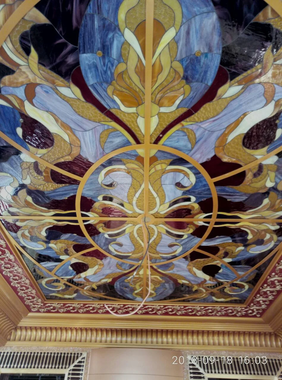 Duży Sufit Witrażowy - Fiolet i Złoto