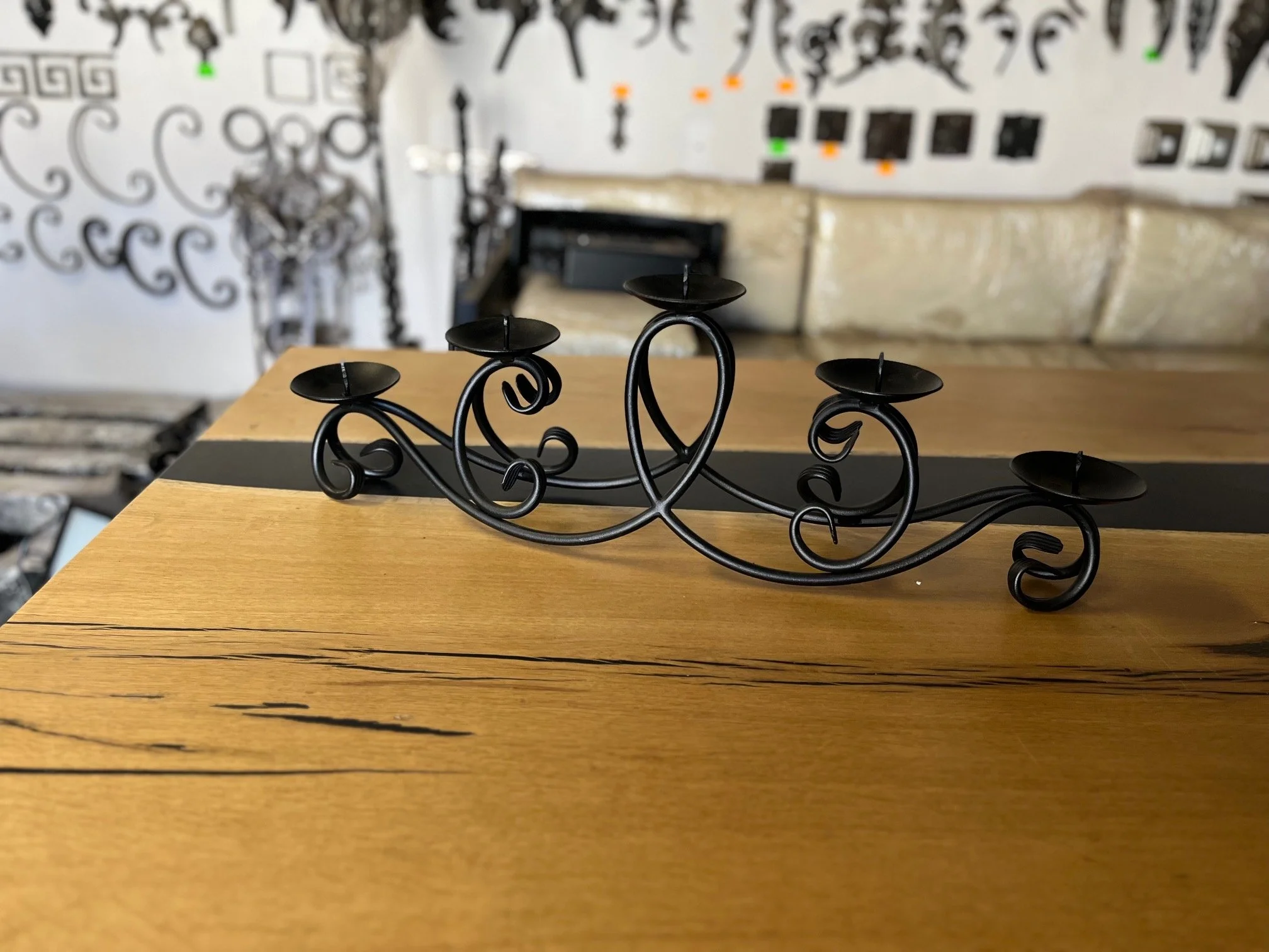 Świecznik Kuty Stołowy - 5-ramienny