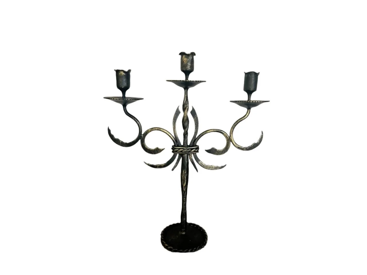 Świecznik kuty trzyramienny