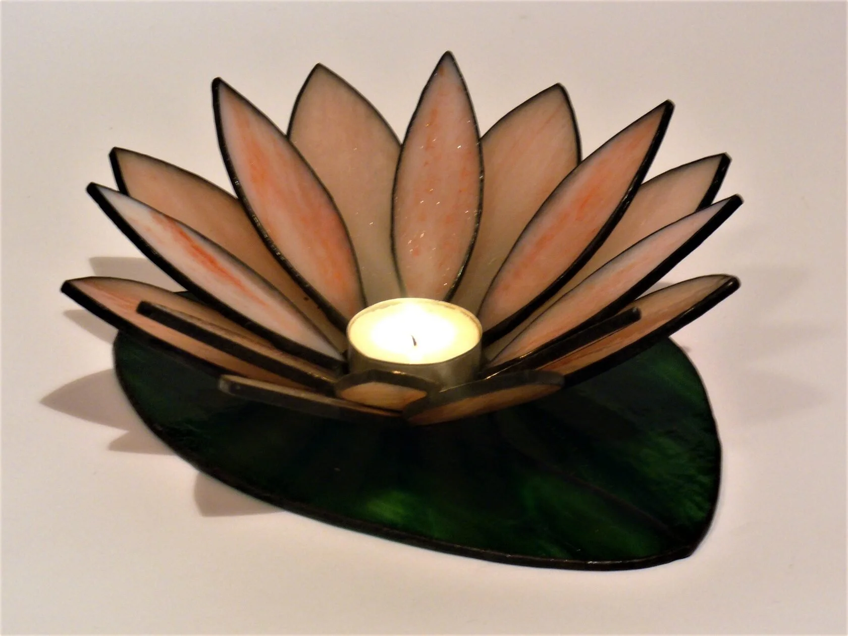 Świecznik Witrażowy - Kwiat Lotosu