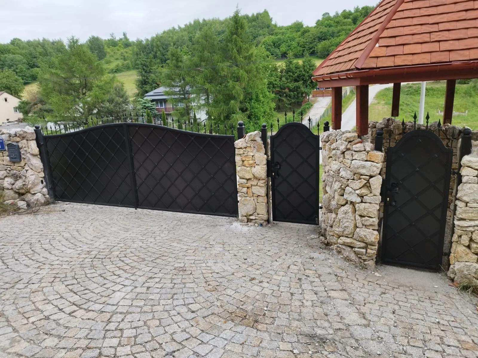 System bram i furtek kuty pełny - ogrodzenie