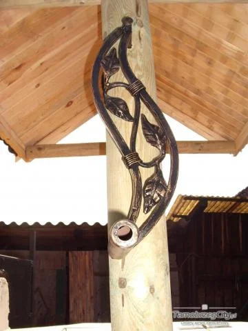 Uchwyt Kuty - Liście (Na Słupie)