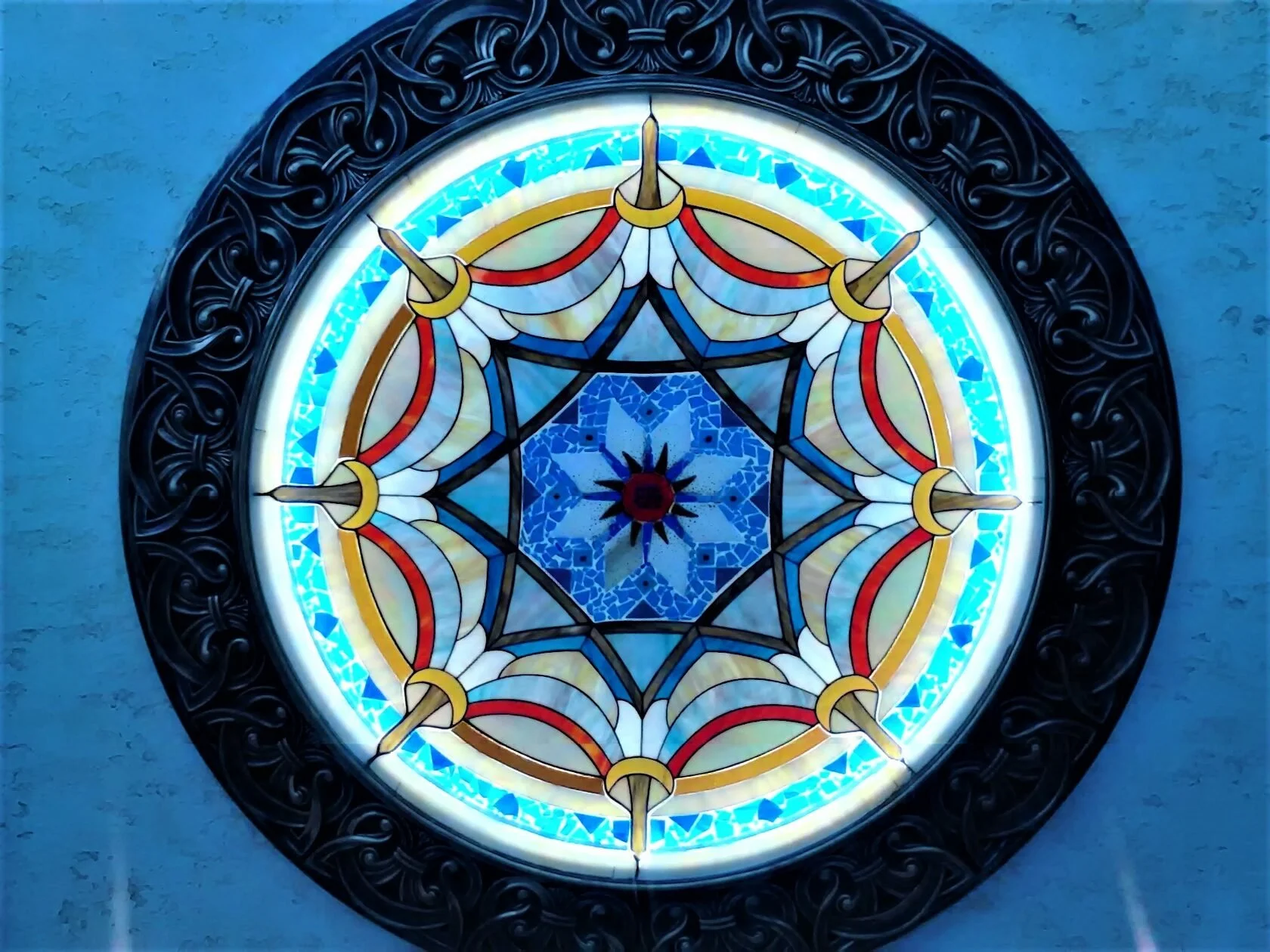 Okrągły Witraż (Rozeta) - Gwiazda (Zbliżenie)