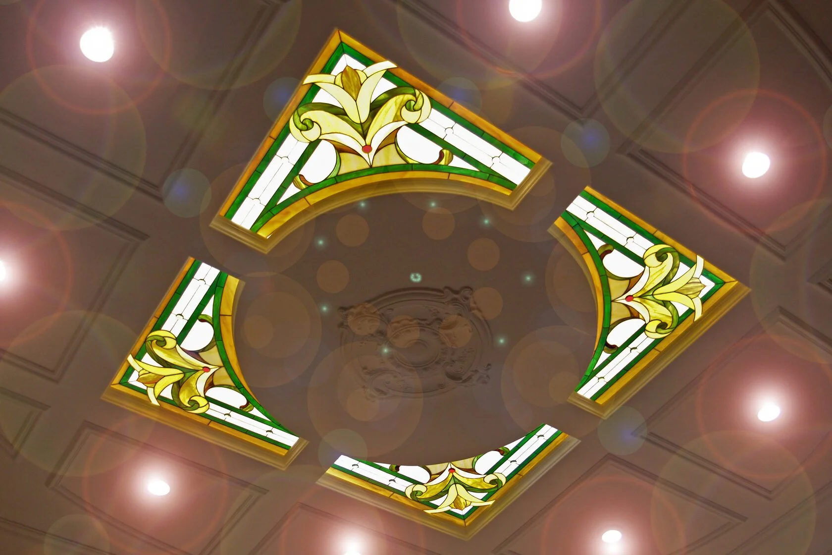 Zespół Witraży Sufitowych - Motyw Roślinny