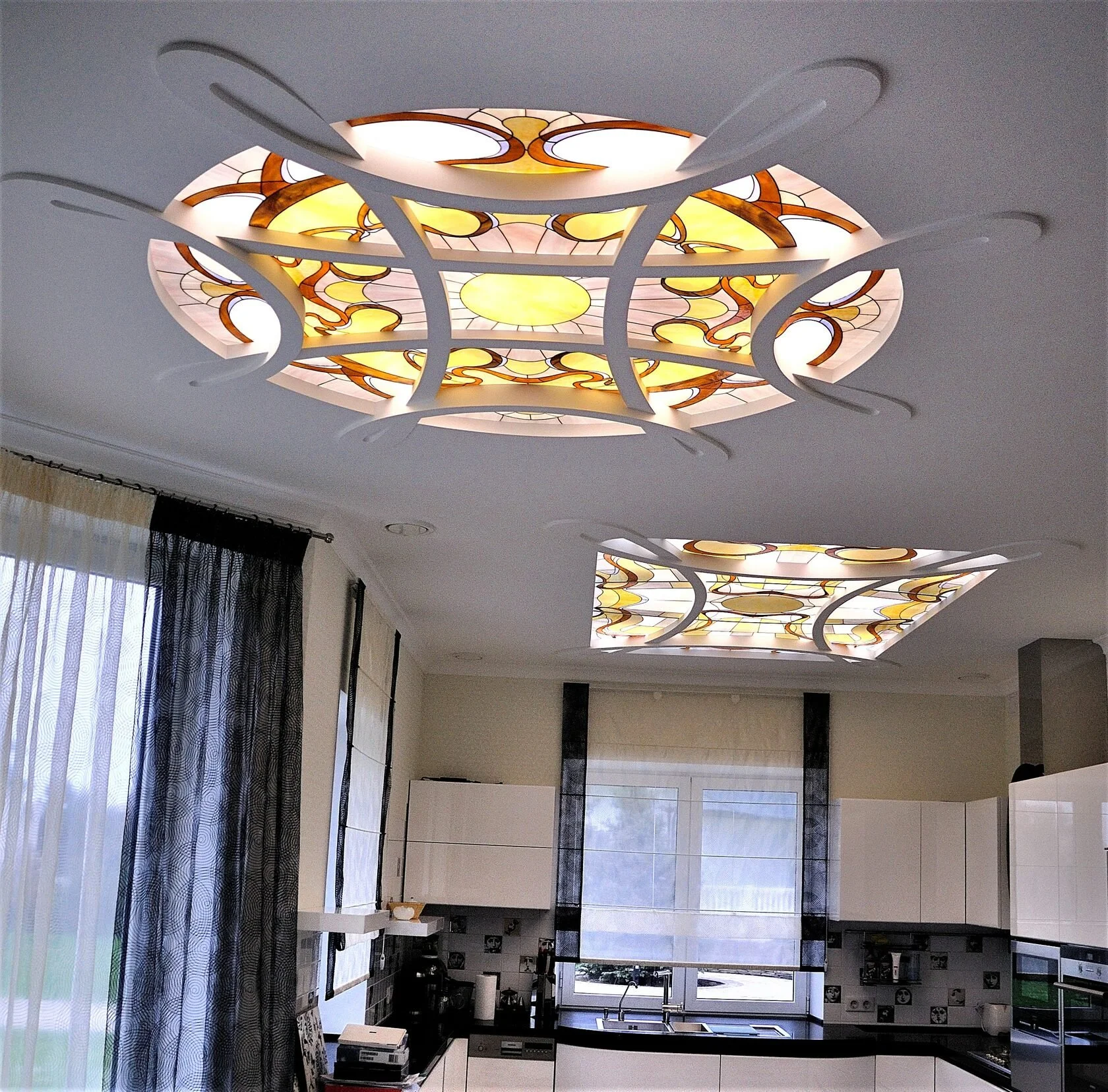 Zespół Witraży Sufitowych - Koło i Kwadrat