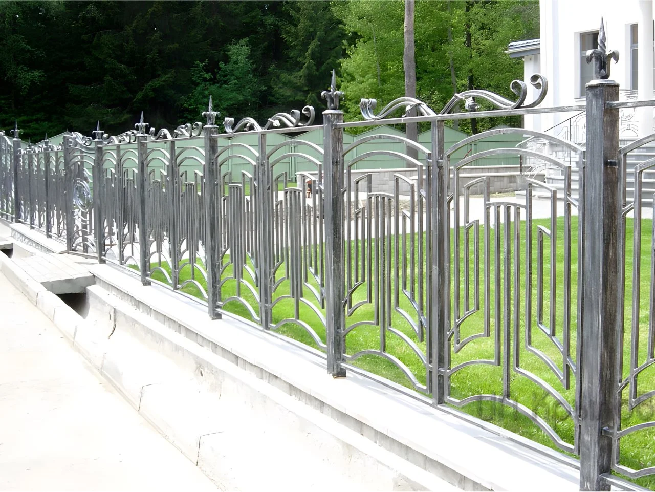 Wyroby Kute Ogrodzenia - Design Modern