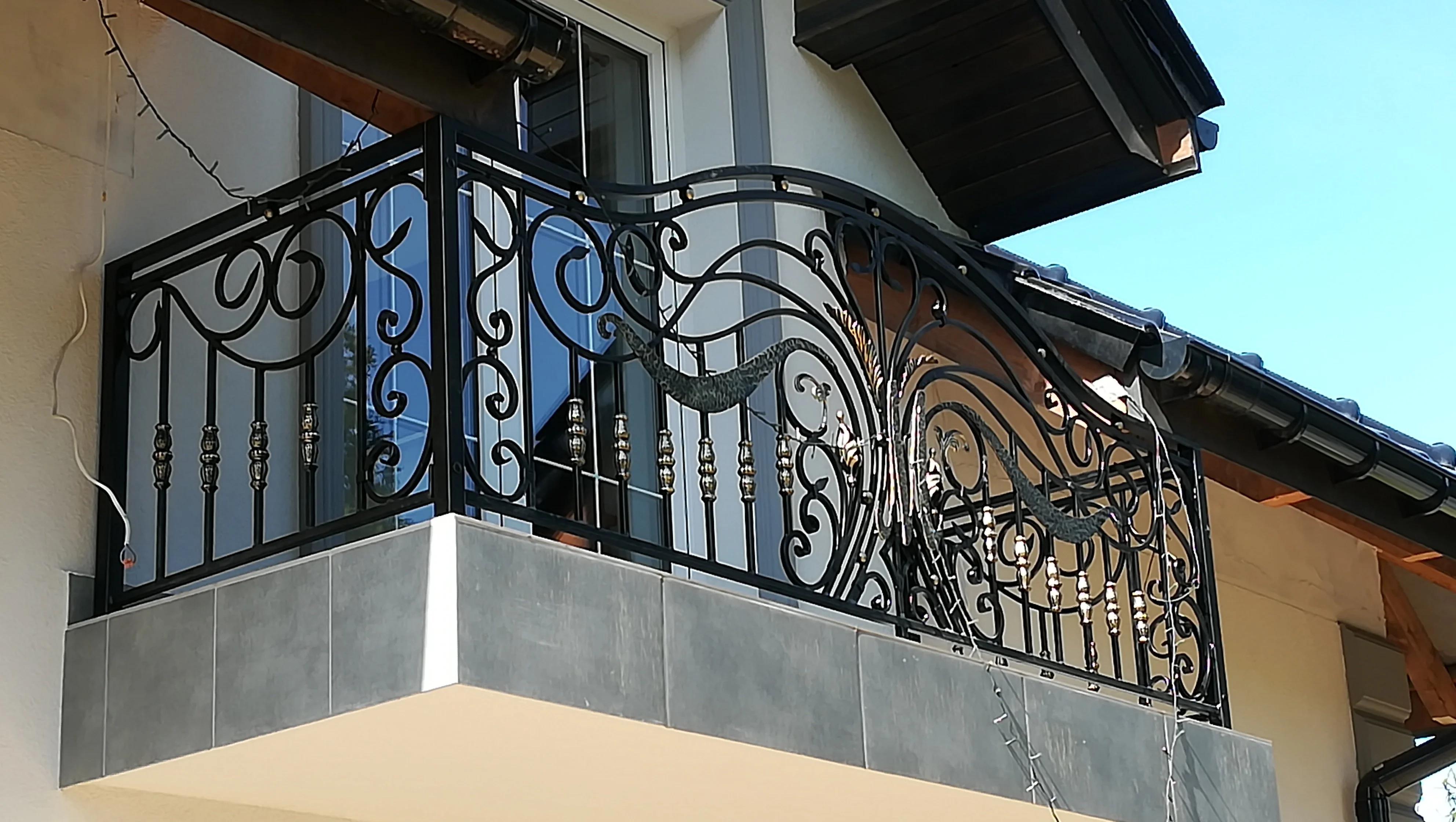 Wzór balustrady kutej - ornament i tralki