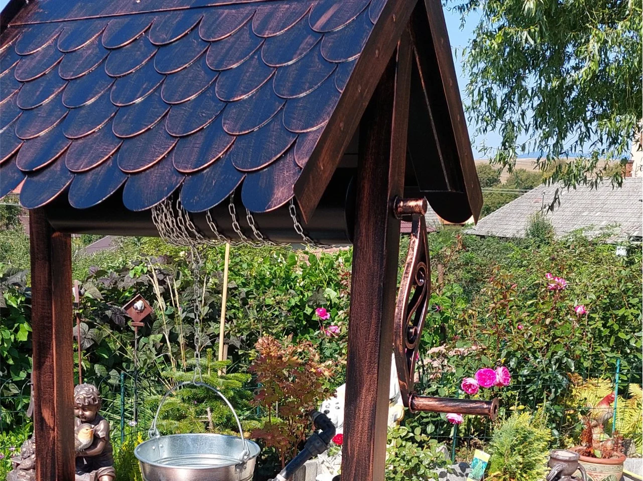 Zadaszenie Studni Kutej - Detal Dachówki