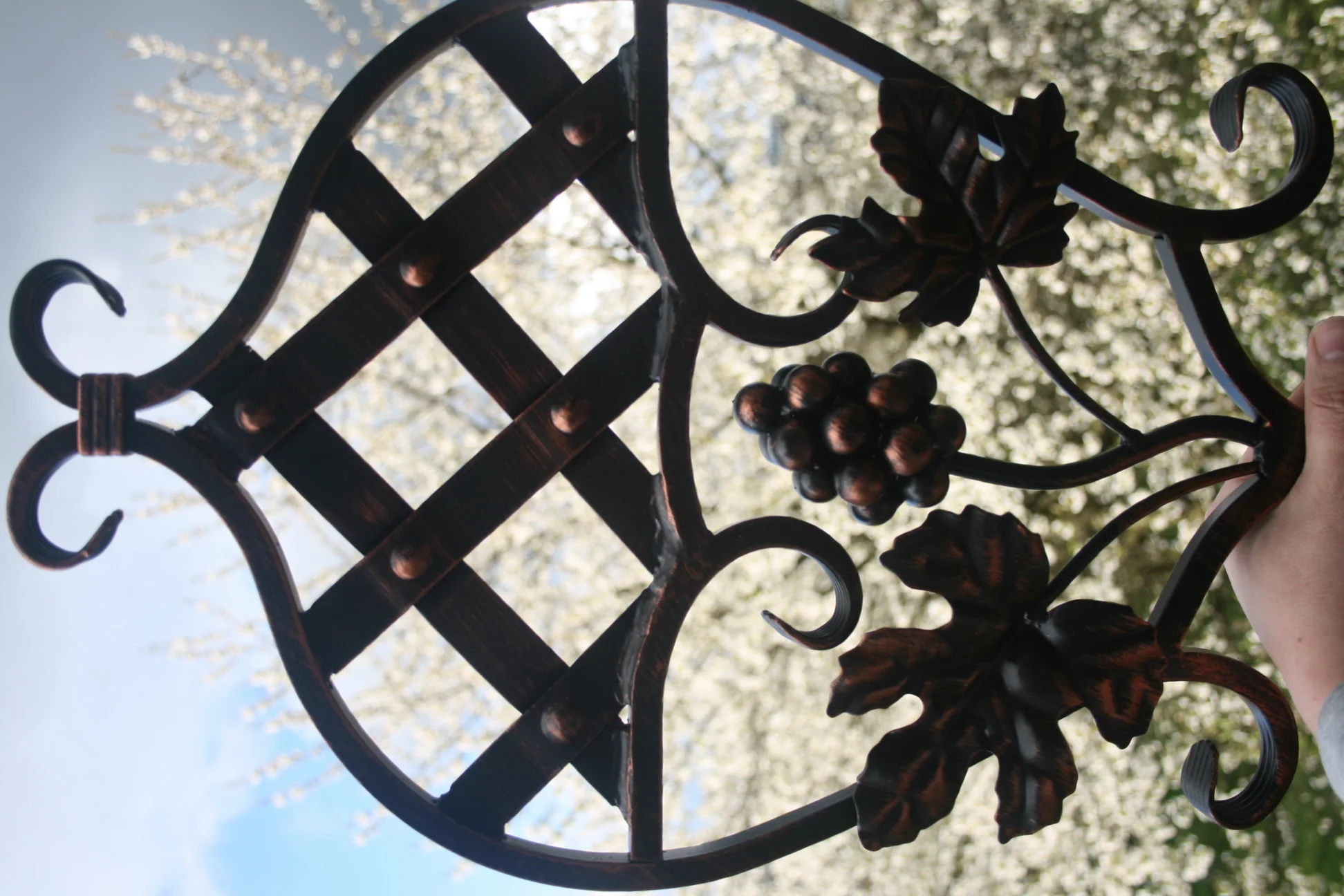 Dekoracyjne winogrona kute - element balustrady