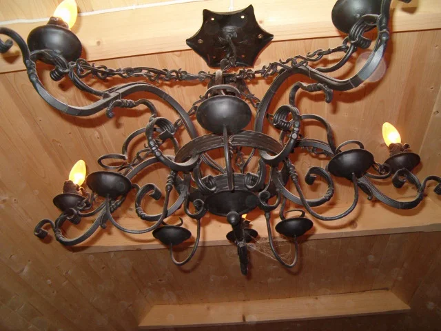 Żyrandol Kuty 'Pająk' z Esownicami