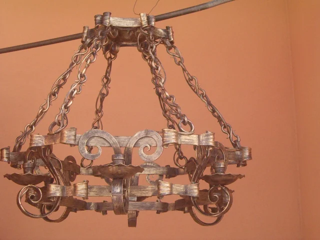 Żyrandol Kuty Pierścieniowy Zdobiony