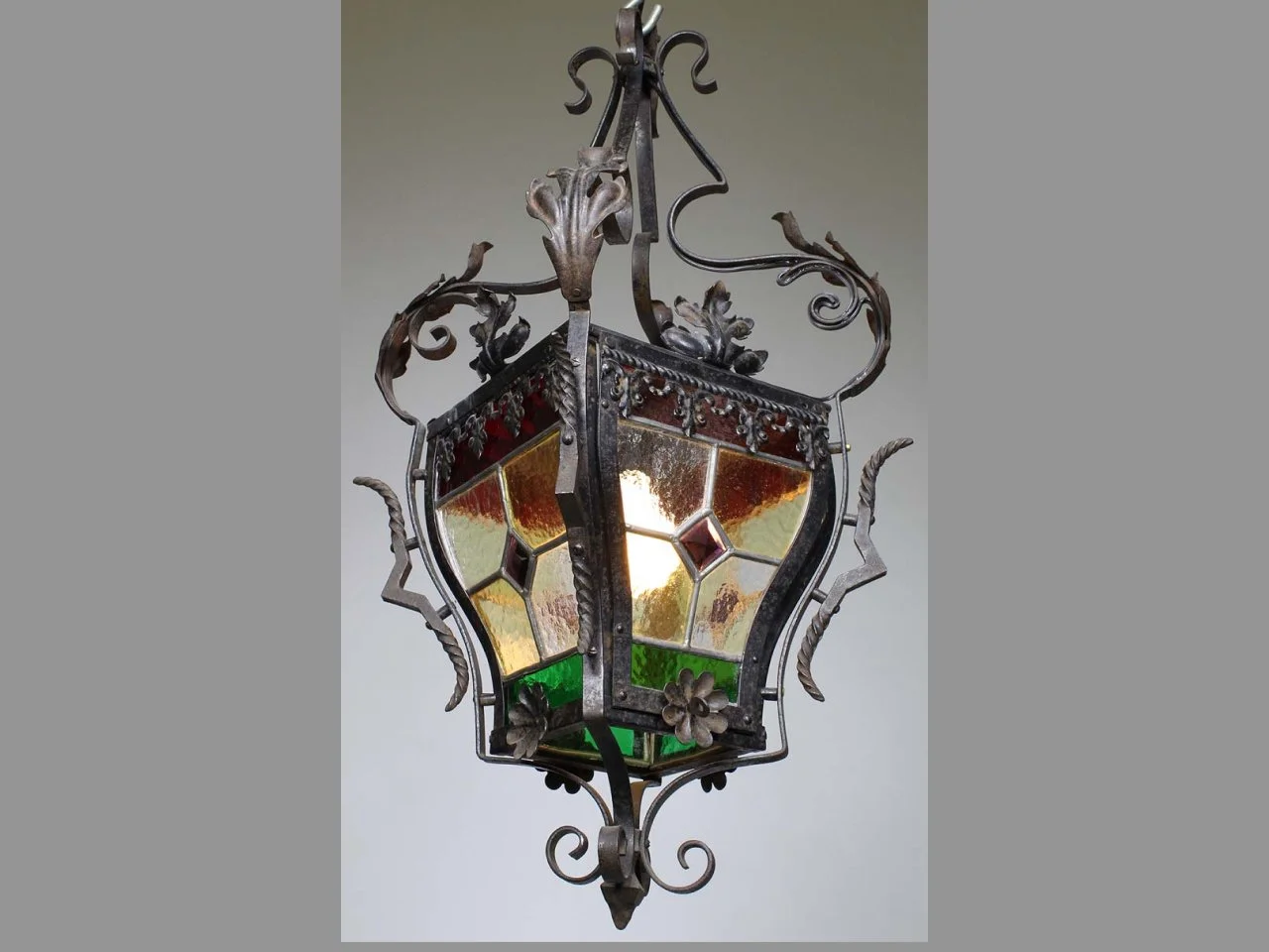 Żyrandol Witrażowy Kuty - Detal Górny