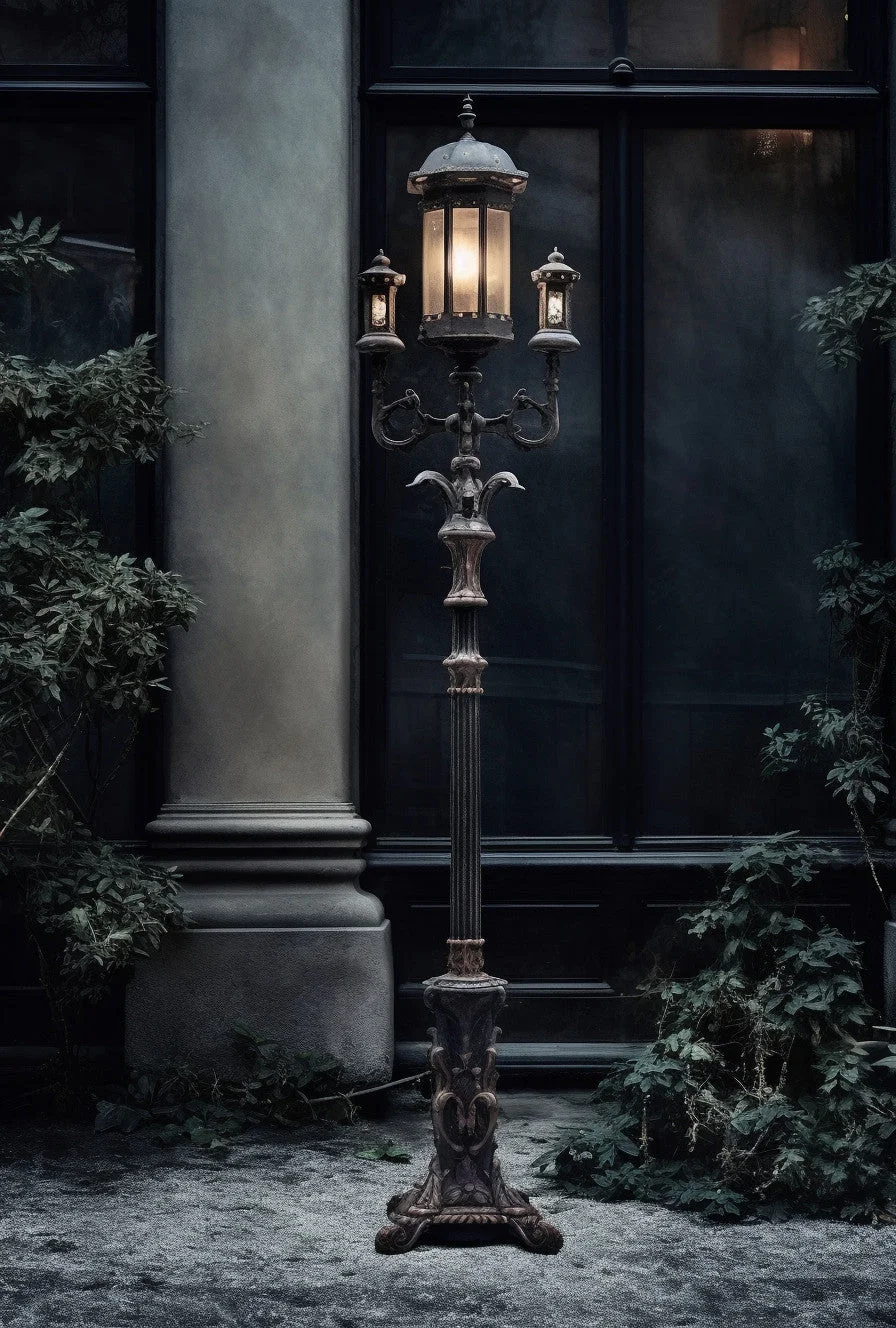 "Borzuj" - Latarnia z kutego żelaza, dekoracyjna