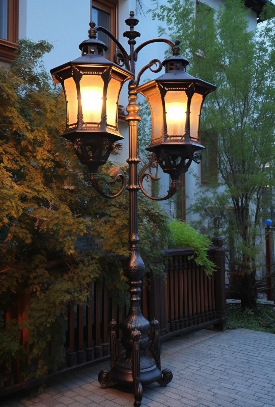 "Bromir" - Latarnia ogrodowa na wymiar. Kowalstwo artystyczne.