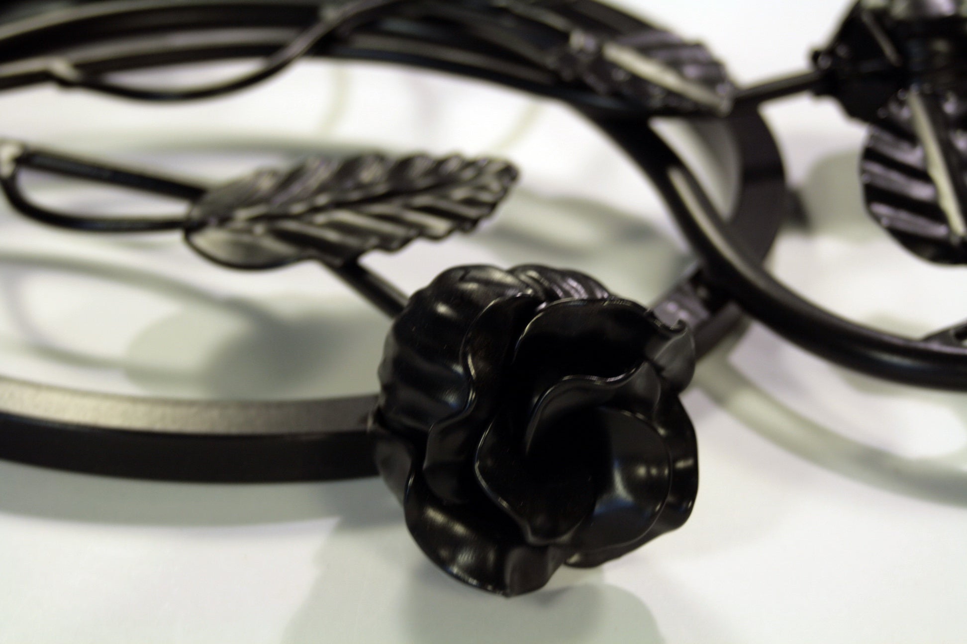 Rozeta ozdobna z różami do bram, balustrad, ogrodzenia 03.301.09